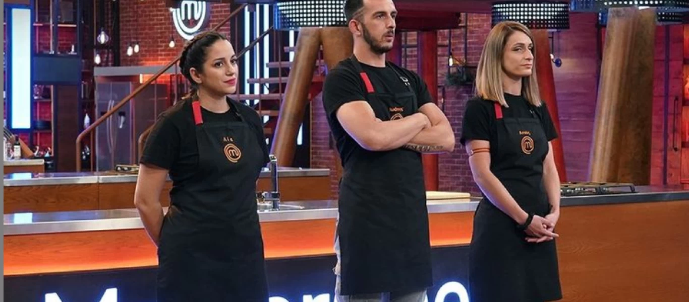 MasterChef: Αυτός είναι ο παίκτης που αποχώρησε - «Λύγισε» ακούγοντας τους συμπαίκτες του (βίντεο)